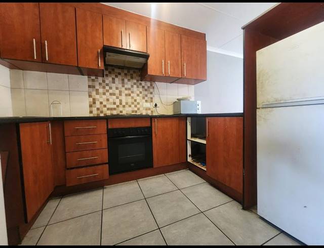 3 BEDROOM TOWNHOUSE FOR SALE IN VERWOERDPARK